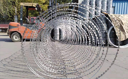 雙圈式刀片刺網(wǎng) 雙圈式刀片刺網(wǎng)