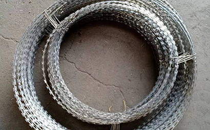 雙圈式刀片刺網(wǎng) 雙圈式刀片刺網(wǎng)