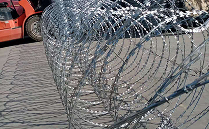 雙圈式刀片刺網(wǎng) 雙圈式刀片刺網(wǎng)